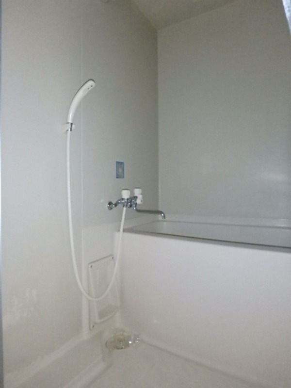 バス・シャワールーム　図面と現状に相違がある場合には現状を優先