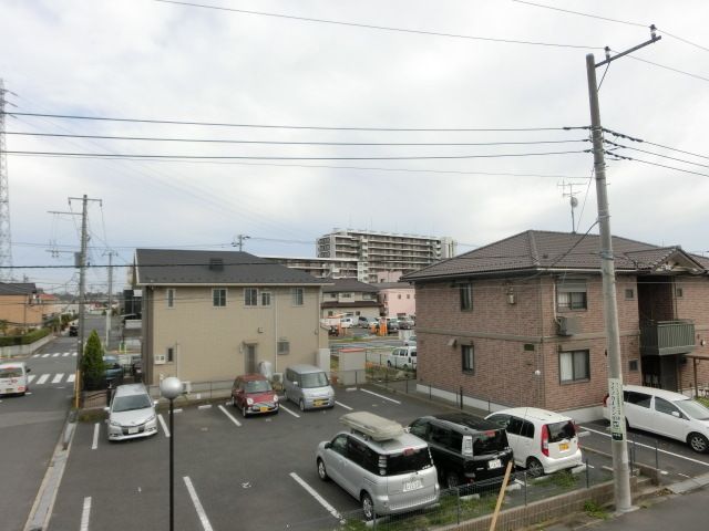 眺望　住宅街に立地しております。