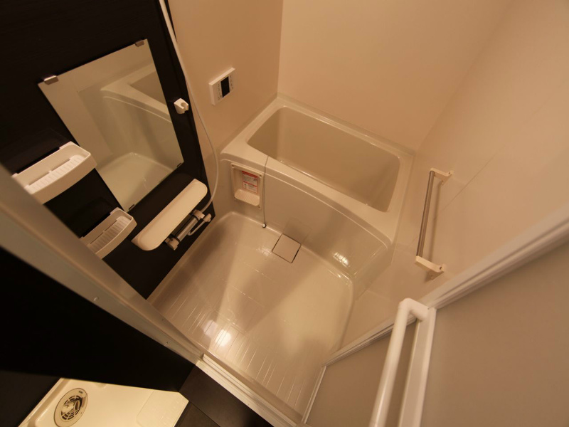 バス・シャワールーム　追い焚き付　オートバス機能付バスルーム