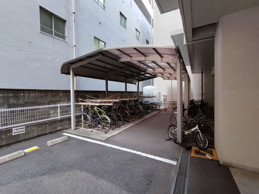 その他共有部分　駐車場