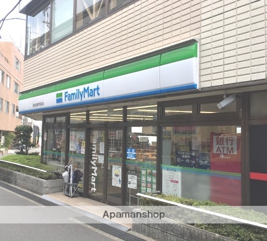コンビニ　ファミリーマート阪急高槻市駅前店（コンビニ）まで97m