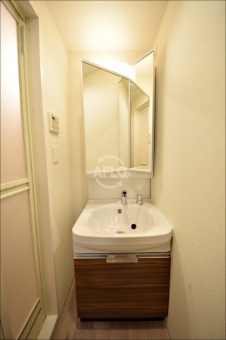 洗面設備　プレサンス松屋町ヴェルデス　独立洗面台