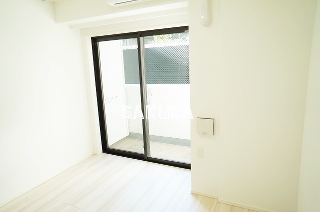 居室・リビング　使いやすい形の為、レイアウトを楽しめます♪