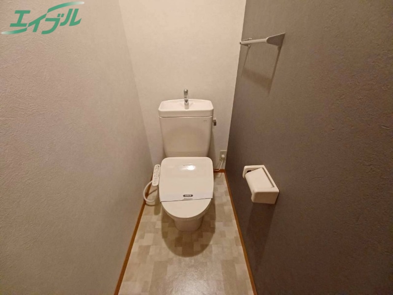 トイレ　同型参考写真