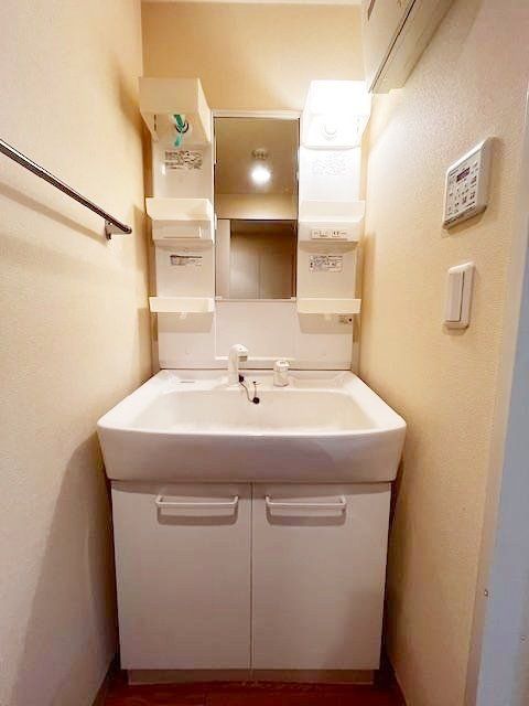 洗面設備　同仕様