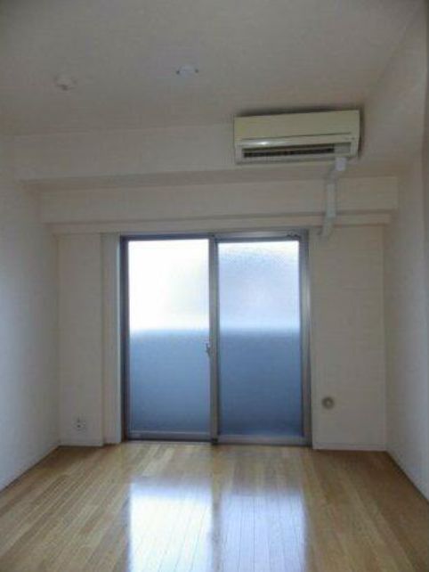 居室・リビング　フローリングの洋室です☆（同一仕様写真）