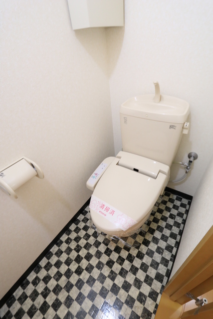 トイレ　☆衛生的な温水洗浄便座☆