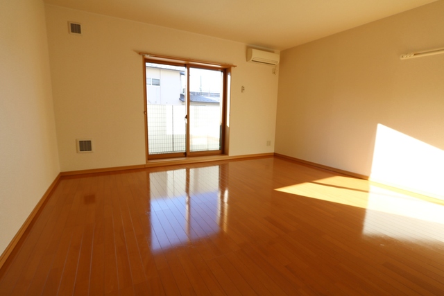 居室・リビング　☆南向きの室内☆