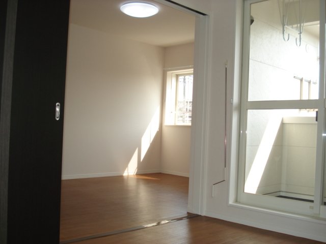 バルコニー　リビング 南側洋室