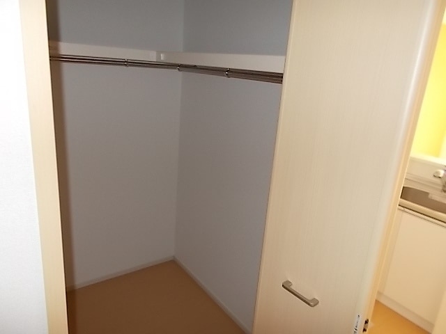 収納　ウォークインクローゼット