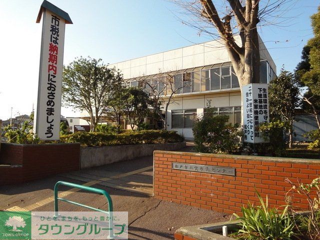 図書館　松戸市立図書館六実分館（図書館）まで1017m