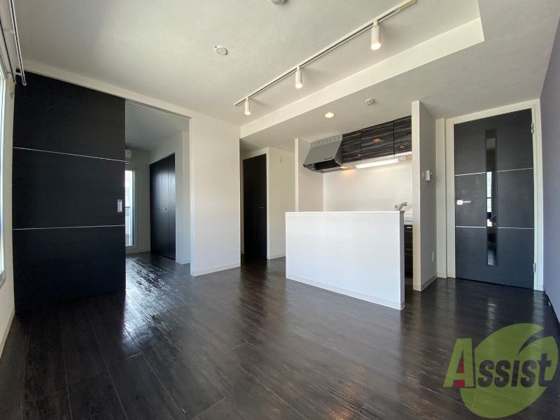 居室・リビング　広くてキレイなＬＤＫが広がっていて、充実した生活が送れそう。