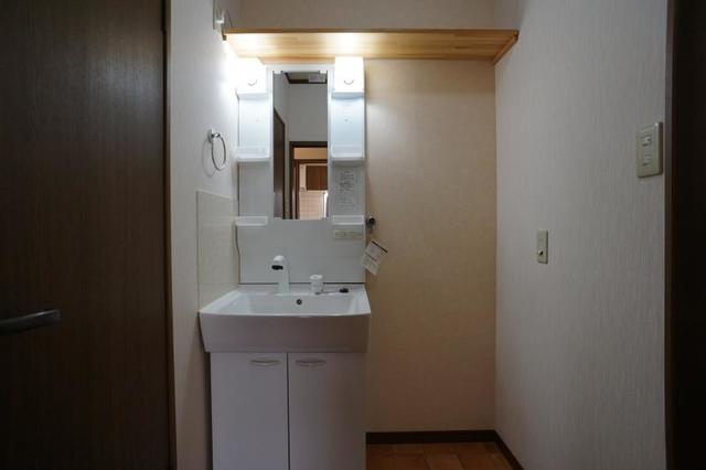 洗面設備　洗髪洗面化粧台