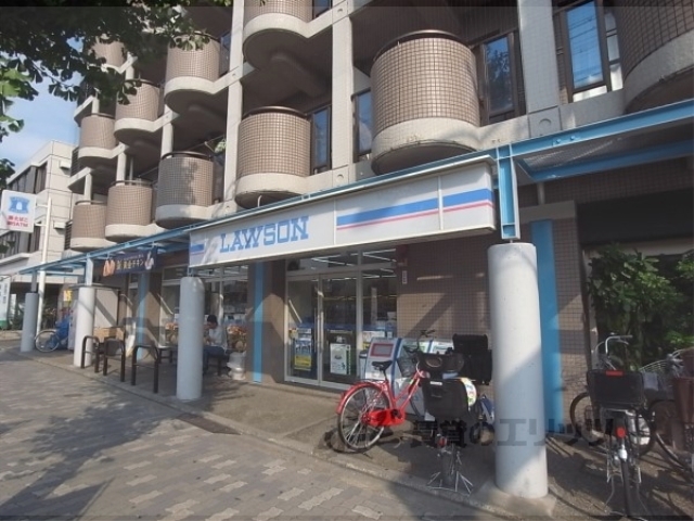 コンビニ　ローソン川端二条店（コンビニ）まで400m