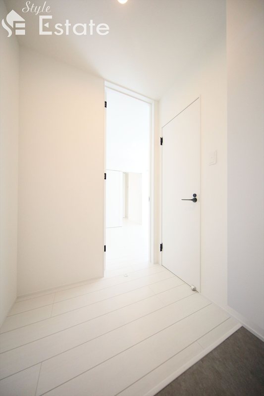 玄関　同仕様内装