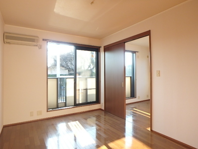 居室・リビング　図面と現状に相違がある場合には現状を優先