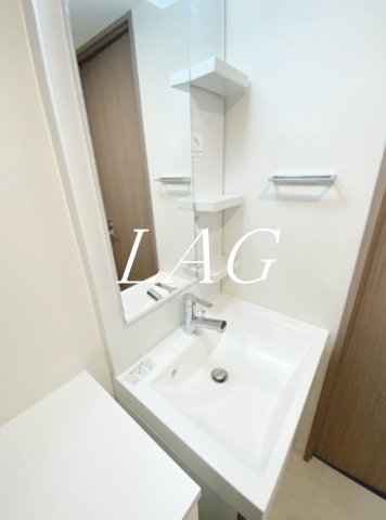 洗面設備　独立洗面台です。