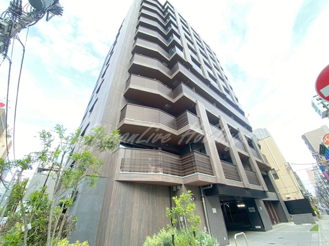 建物外観　11階建て分譲マンション♪