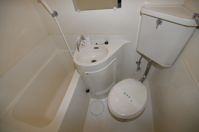 バス・シャワールーム　お風呂です