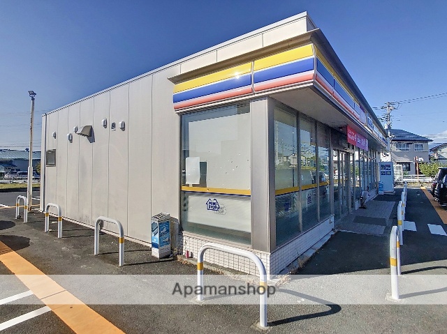 コンビニ　ミニストップ（コンビニ）まで596m