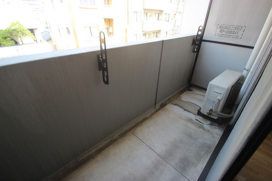 バルコニー　※別号室の写真です。