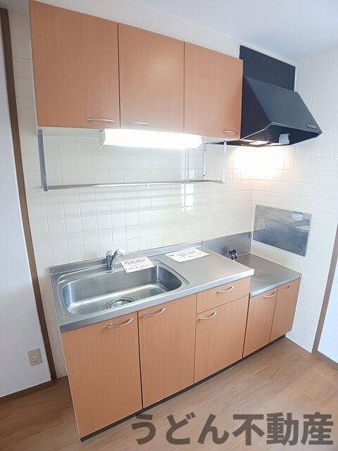 キッチン　うどん県のお部屋探しはうどん不動産へ うどんちゃんとLINE