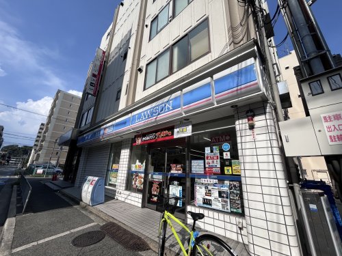 コンビニ　ローソン 吹田垂水三丁目店（コンビニ）まで60m
