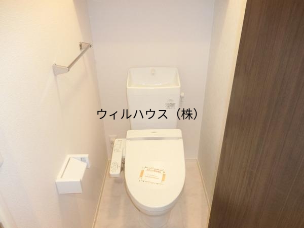 トイレ　同施工会社イメージ。