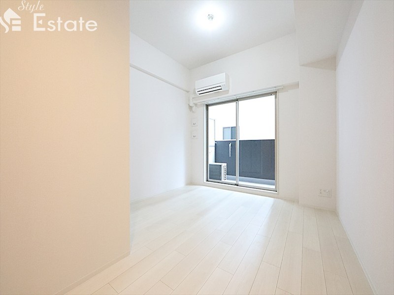 居室・リビング　内装