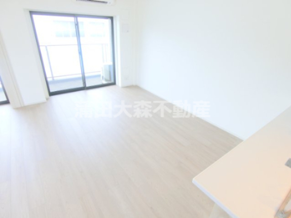 居室・リビング　東向きのLDK11.2帖　カウンターキッチンのリビングダイニ