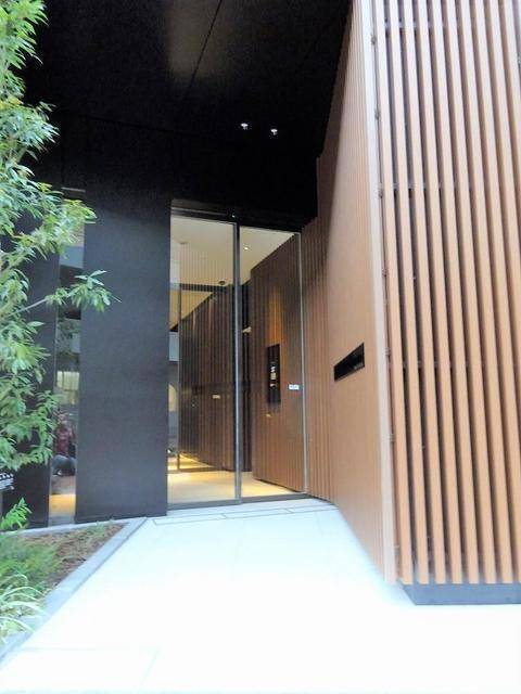 エントランス　オートロック付き