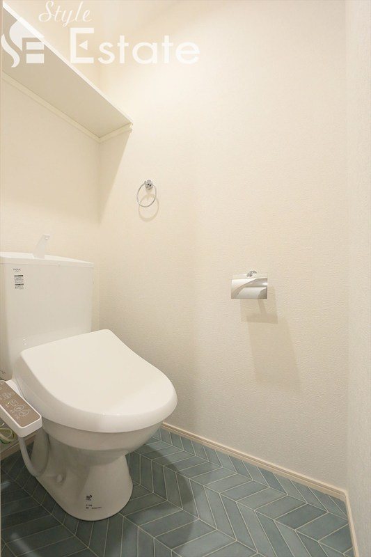 トイレ　同仕様内装