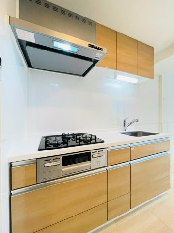 キッチン　同マンション別部屋　参考写真