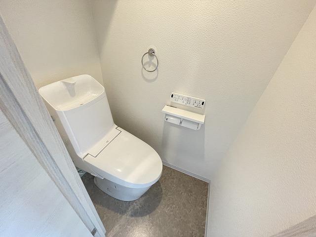 トイレ　トイレ