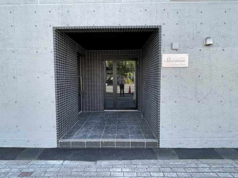 エントランス　エントランス