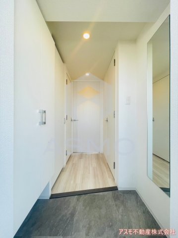 玄関　同マンション別部屋参考写真