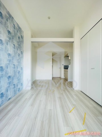 居室・リビング　同マンション別部屋参考写真