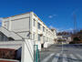 小学校　松阪市立山室山小学校（小学校）まで618m