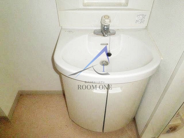 洗面設備　洗面台です。