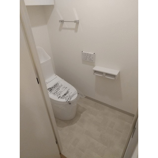 トイレ　写真は同タイプ間取りの別室です。現況有姿となりますので、ご容