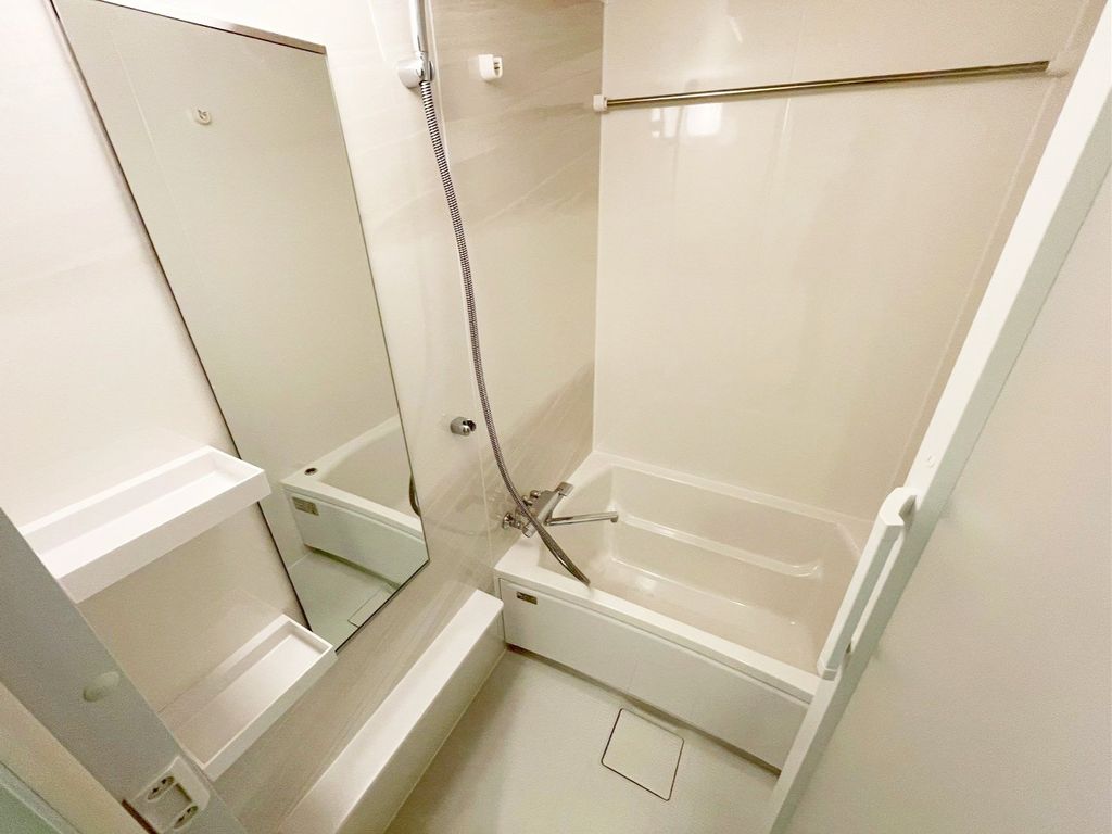 バス・シャワールーム　バス