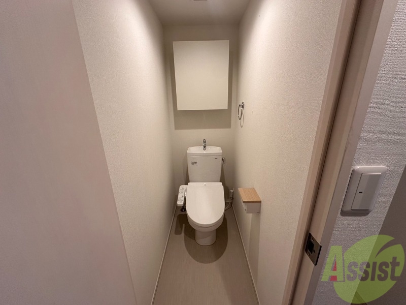 トイレ　トイレはこちらです。清潔を保ちましょう。