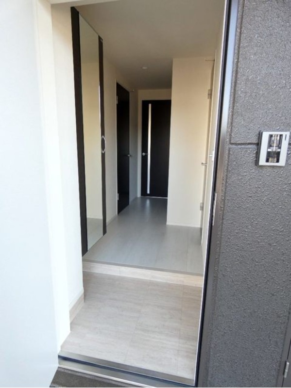 玄関　図面と現状に相違がある場合には現状を優先