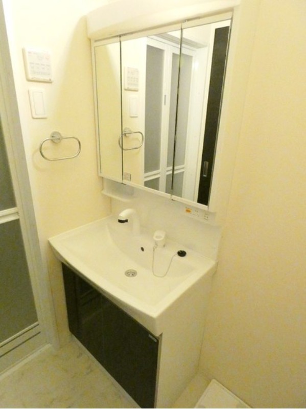 洗面設備　図面と現状に相違がある場合には現状を優先