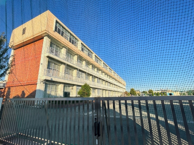 小学校　北名古屋市立師勝東小学校（小学校）まで1045m