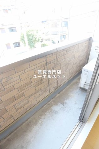 バルコニー　バルコニー付きで採光＆風通し良好！