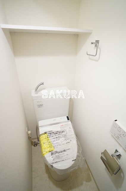 トイレ　嬉しい温水洗浄便座付き♪