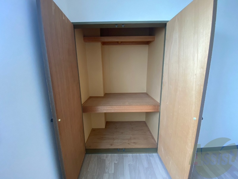 収納　寝室の収納です。部屋がすっきり片付きます。