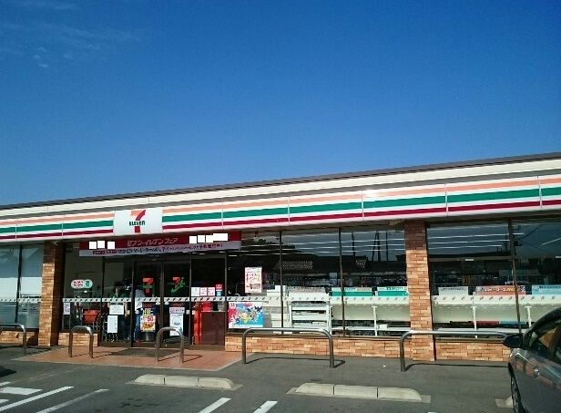 コンビニ　セブンイレブン玉村下新田店（コンビニ）まで600m