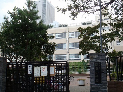 小学校　豊島区立朋有小学校（小学校）まで508m